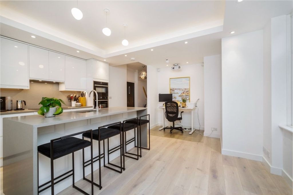 Property photo 1 of 11 25133_Kfh___Grove_Ha