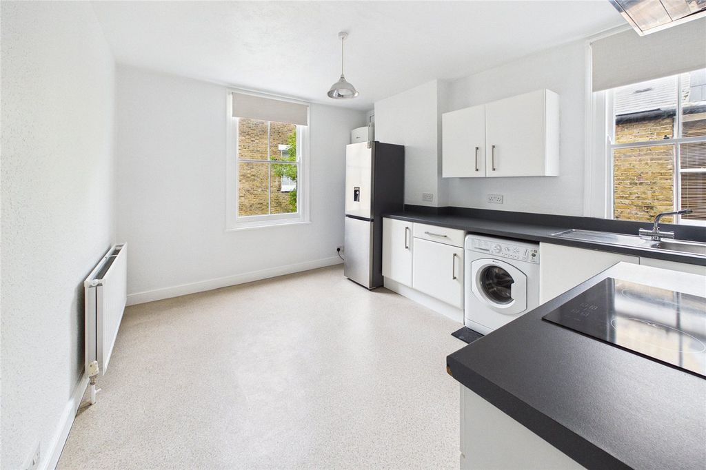 Property photo 2 of 11 Picture No. 03