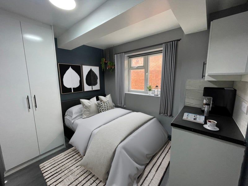 Property photo 2 of 8