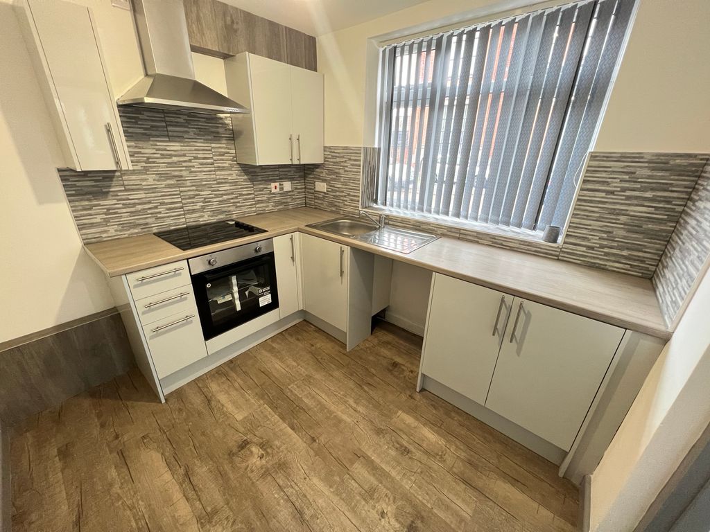 Property photo 3 of 5