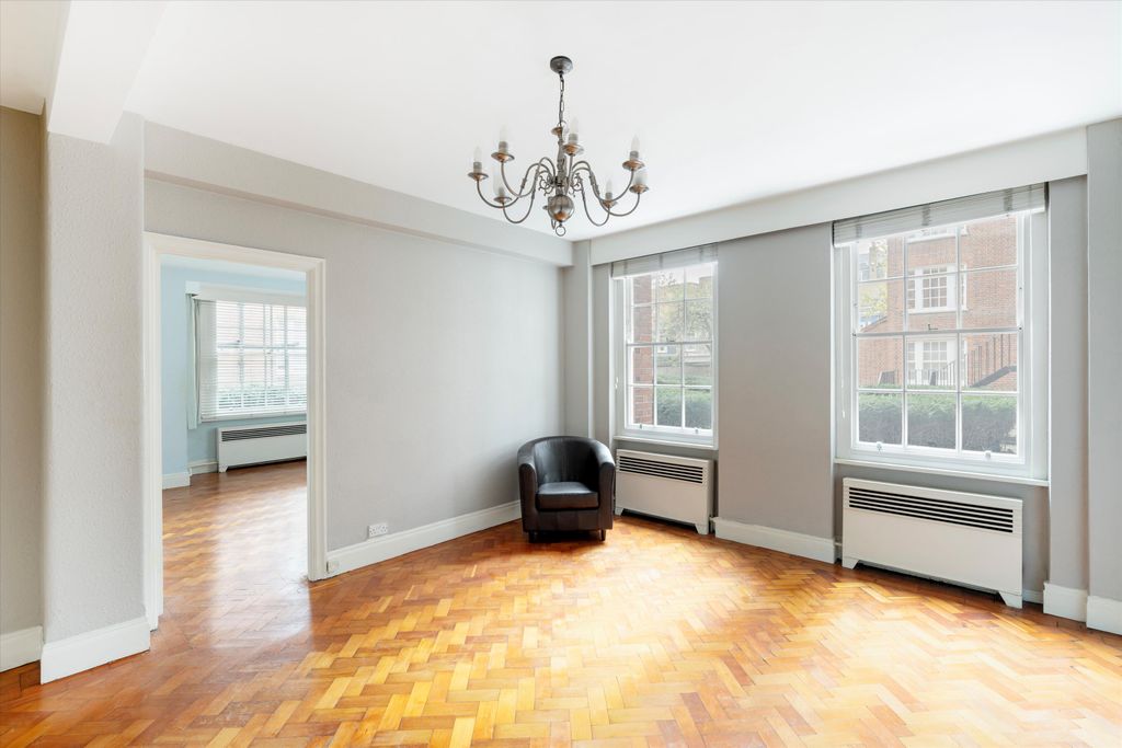 Property photo 2 of 12 Image