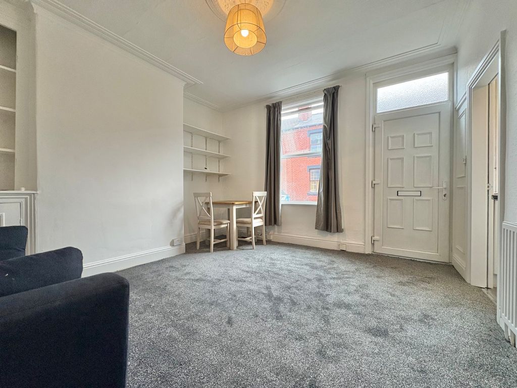 Property photo 2 of 10 Picture No. 19