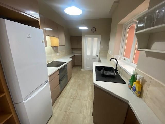 Property photo 2 of 10 58 Nora Street Kitchen.Jpg