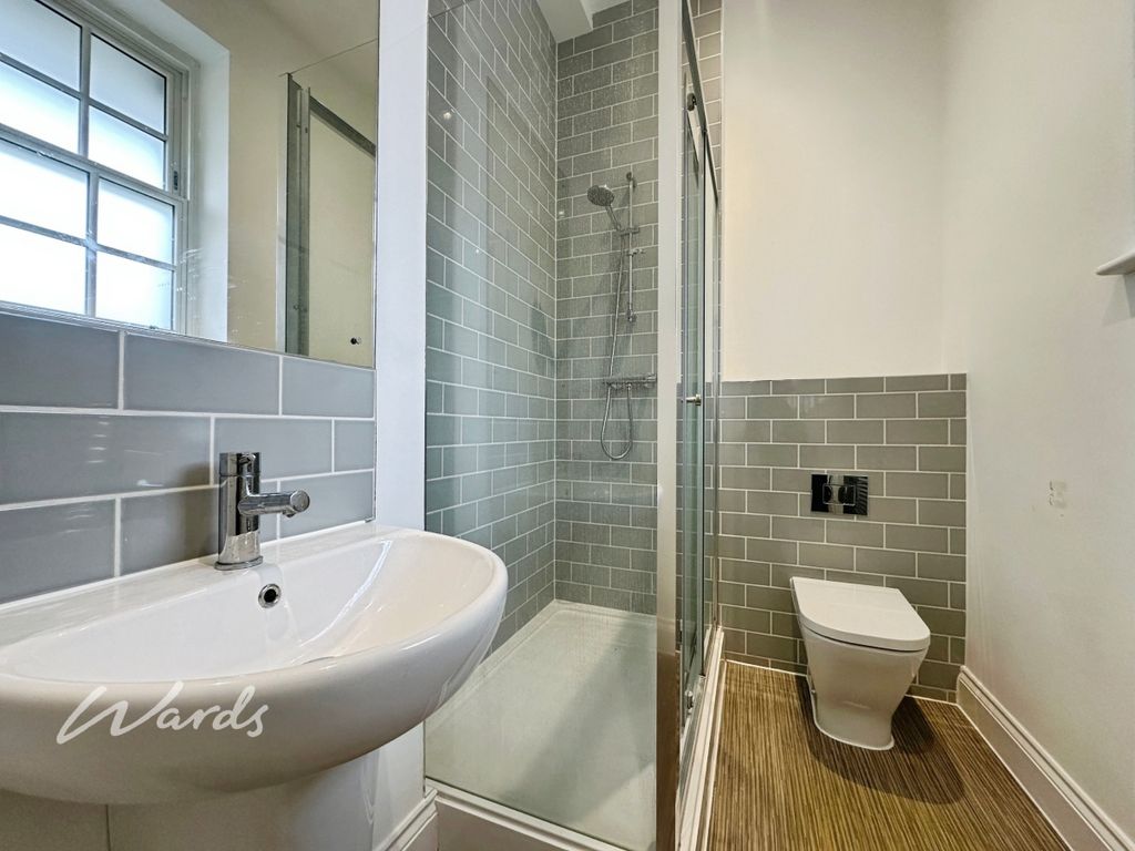 Property photo 3 of 16 En Suite