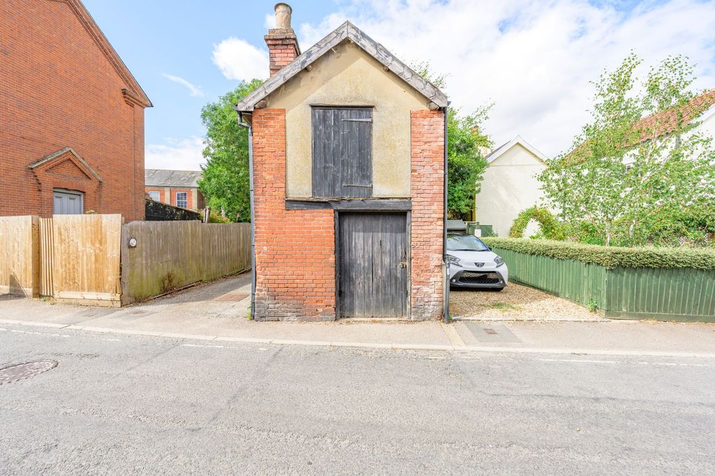 Property photo 2 of 2