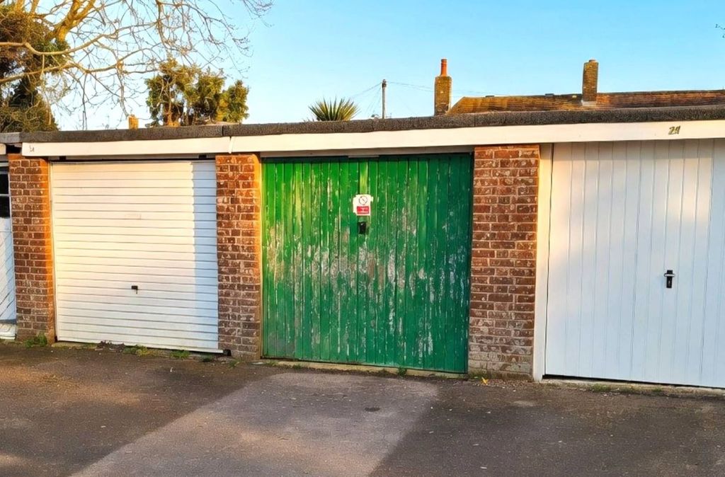 Property photo 1 of 1