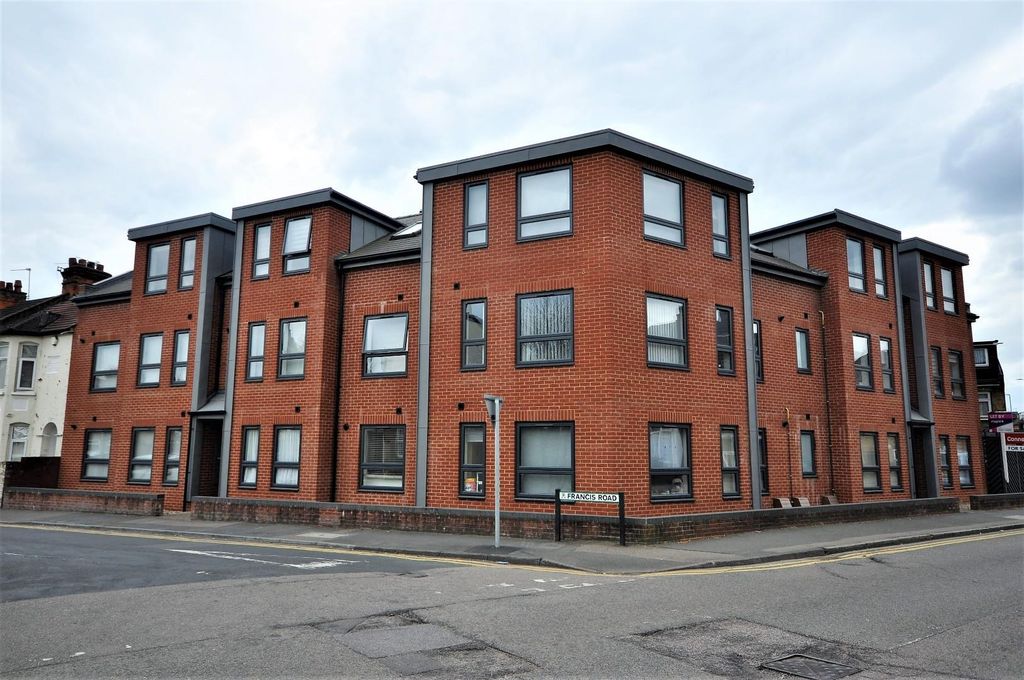 Property photo 2 of 8 Front Of Block