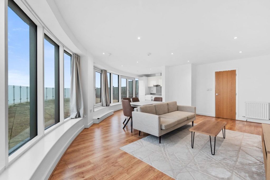 Property photo 1 of 12 Living Room