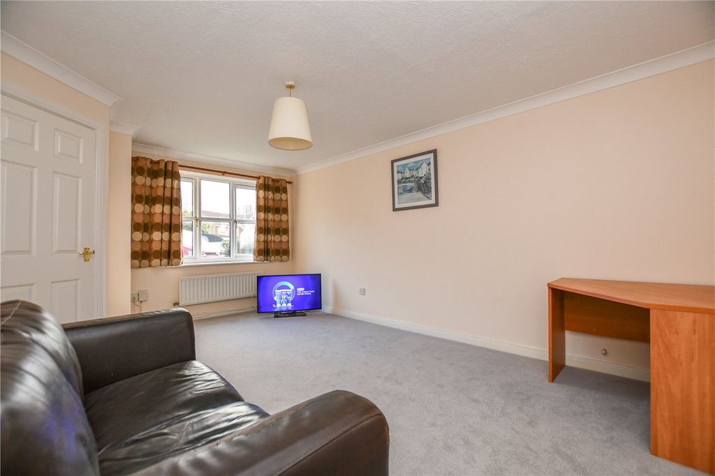 Property photo 3 of 10 Picture No. 06