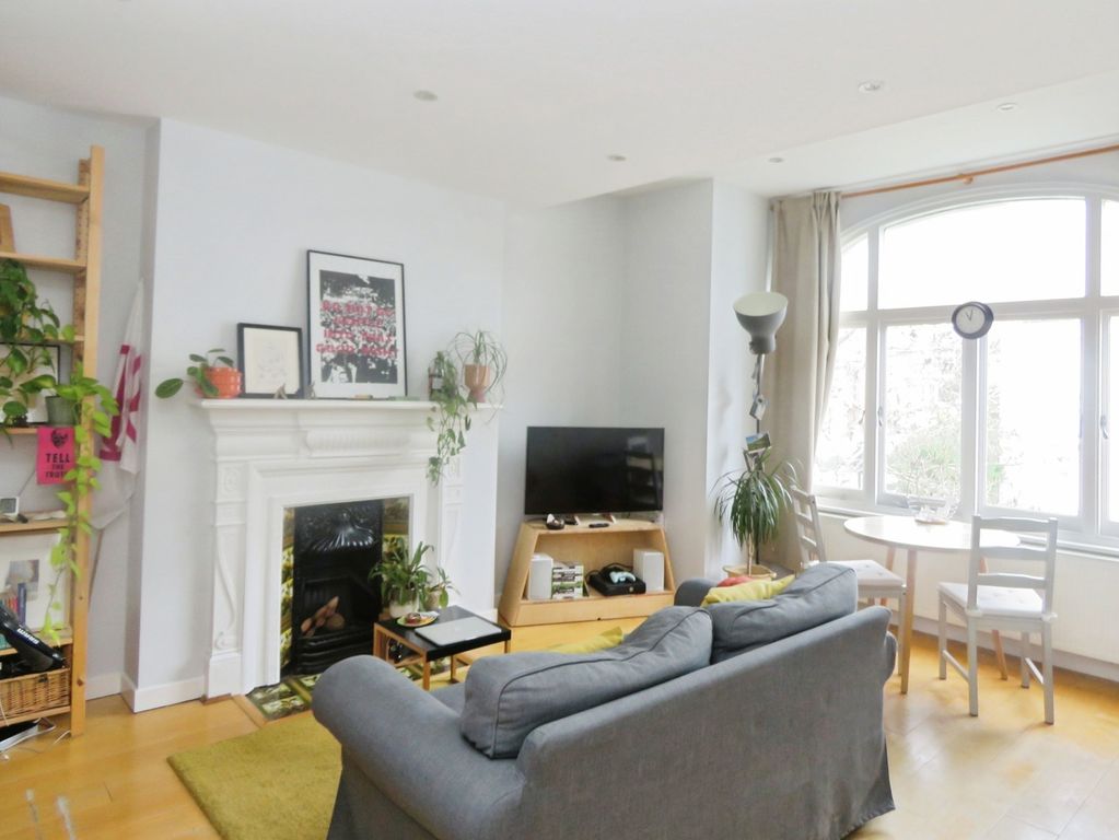 Property photo 2 of 19 Reception