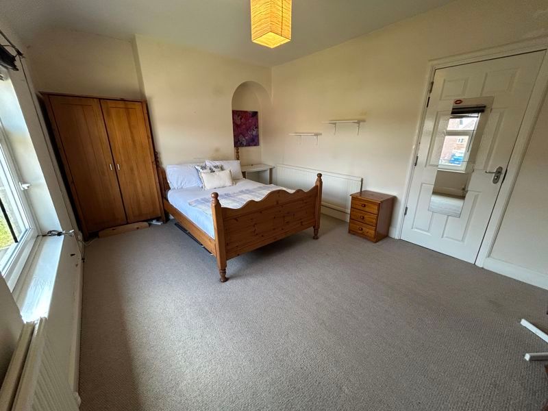 Property photo 2 of 10 Photo 12