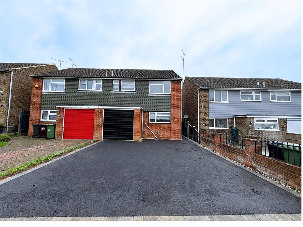 Property photo 1 of 10 Front Photo .Png