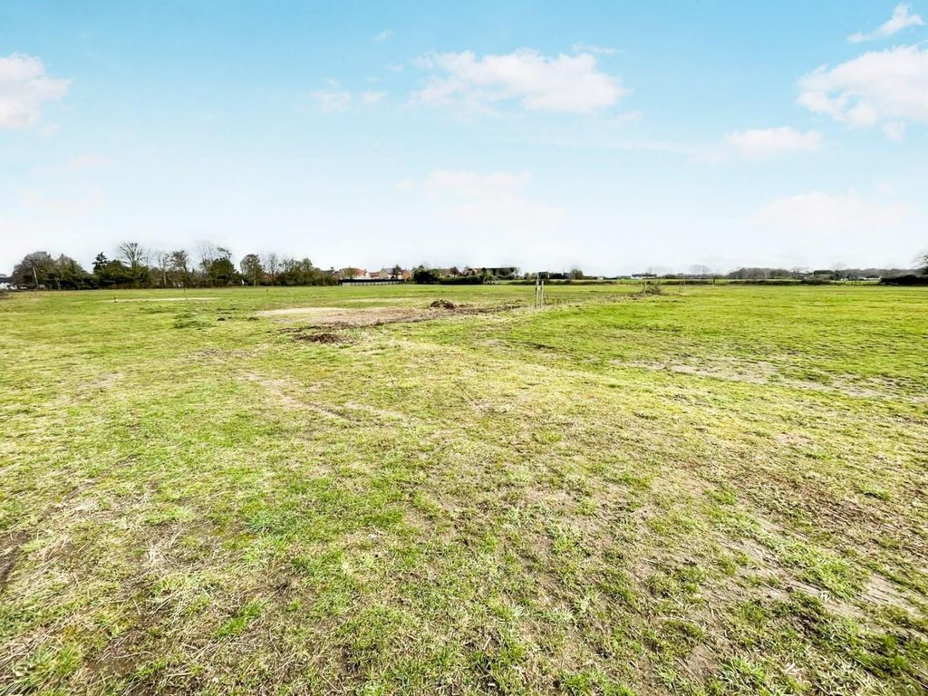 Property photo 2 of 29 Tlc_c4E34B58-1608-4E30-B423-A9E3Caf5F588_90869d6.J