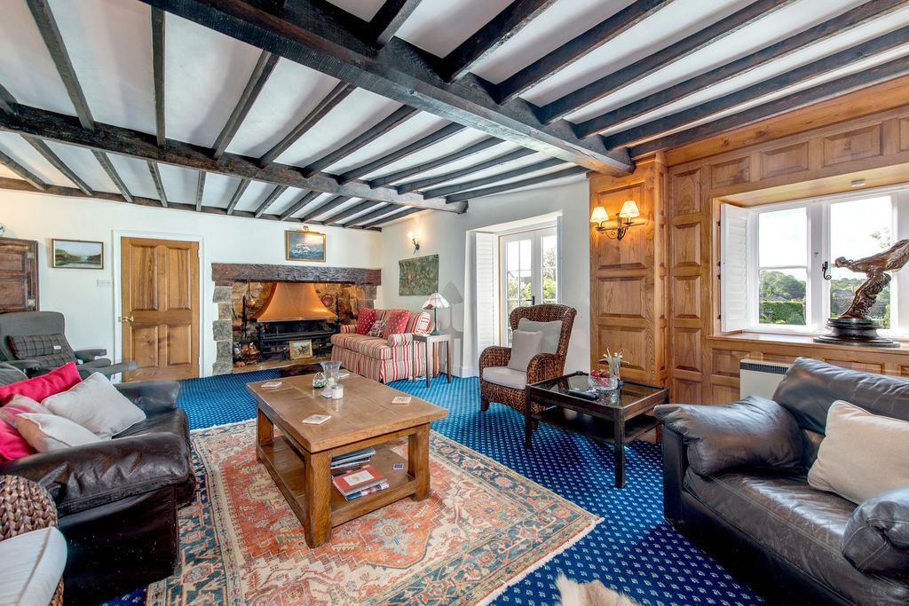 Property photo 3 of 56 Drawing Room