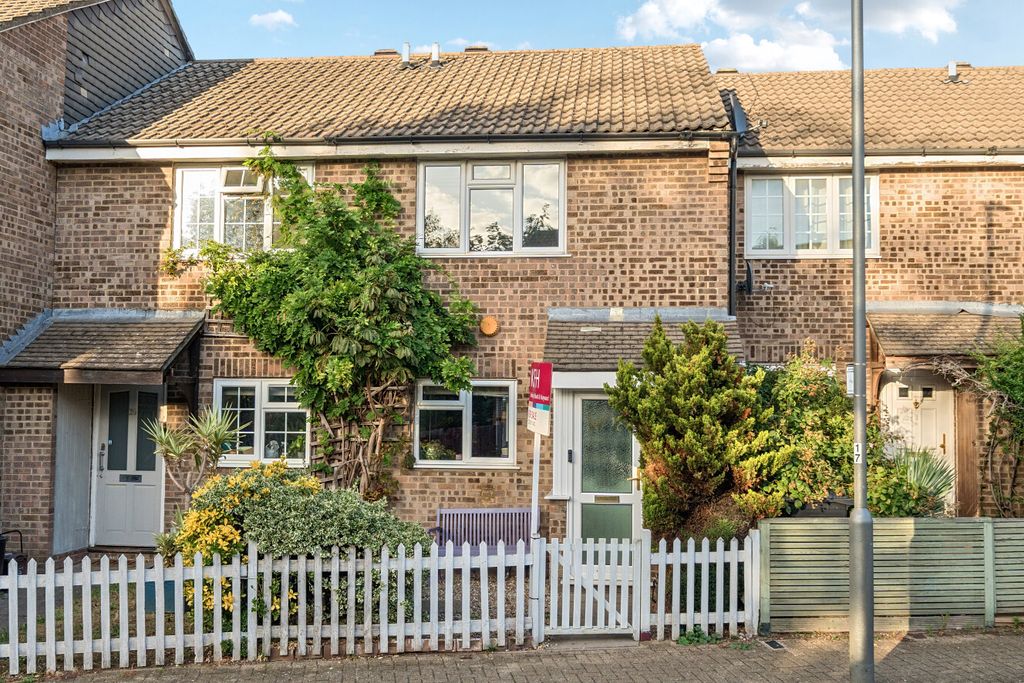 Property photo 1 of 12 1522247-19-6Aac20...