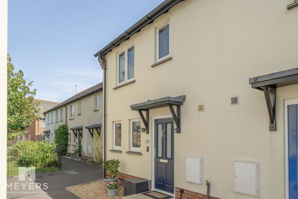 Property photo 1 of 23