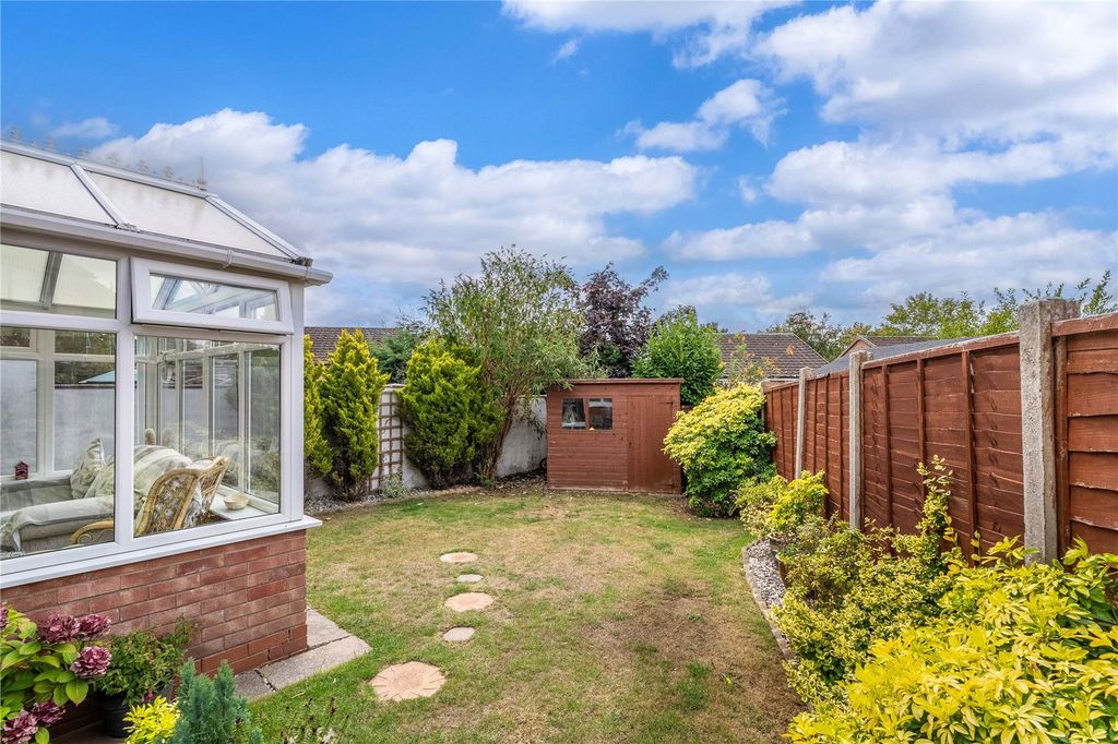 Property photo 2 of 38 Picture No. 16