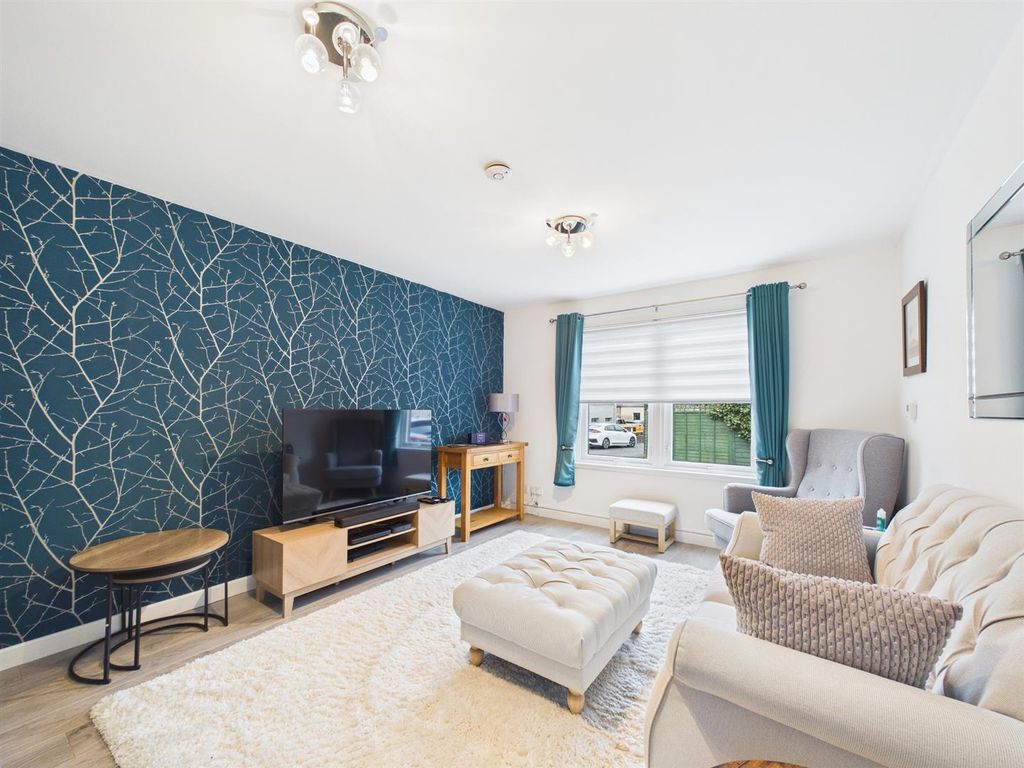 Property photo 2 of 14 Cam01486G0-Pr1043-Still001.Jpg