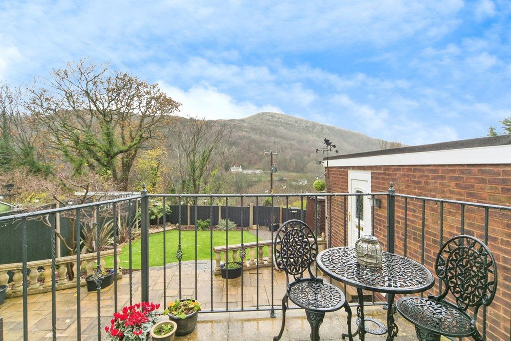 Property photo 3 of 19 Pbox-Img.Jpg