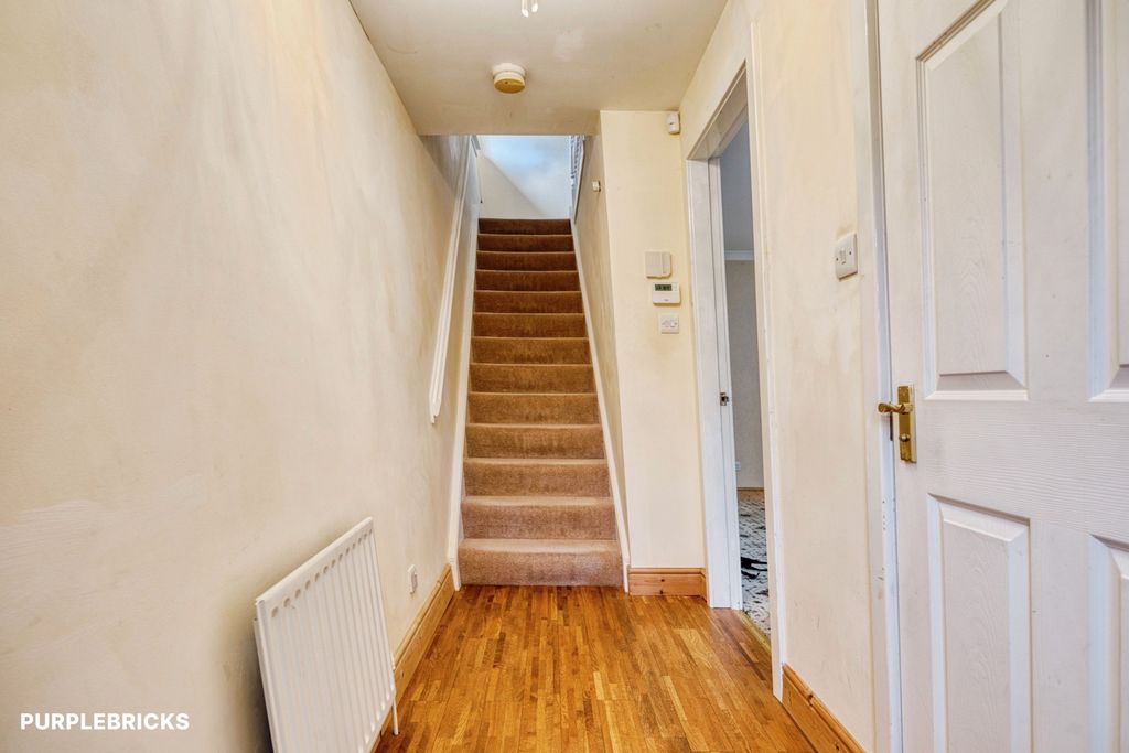 Property photo 3 of 22