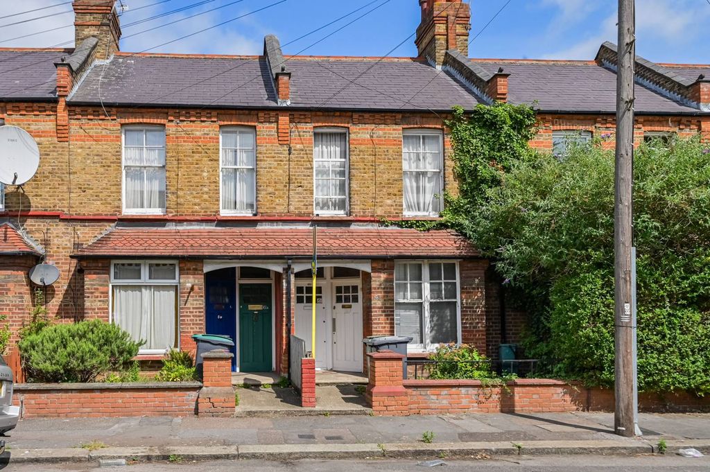 Property photo 2 of 12