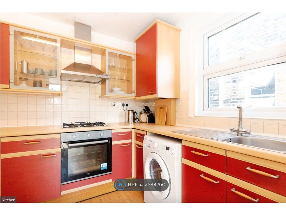 Property photo 2 of 8 Kitchen