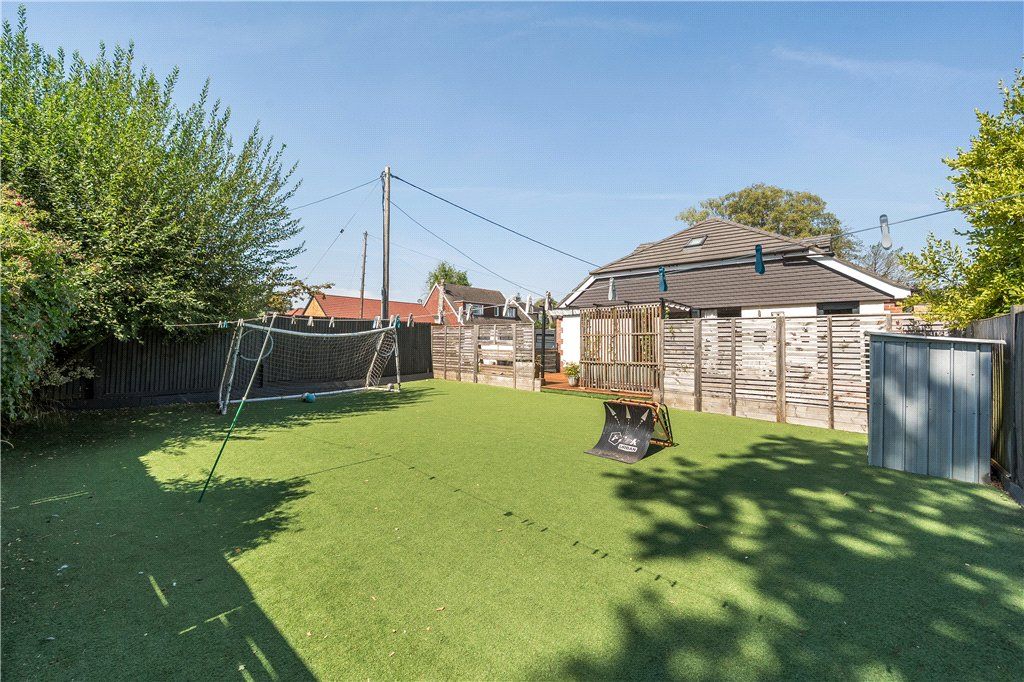 Property photo 2 of 20 Picture No. 30