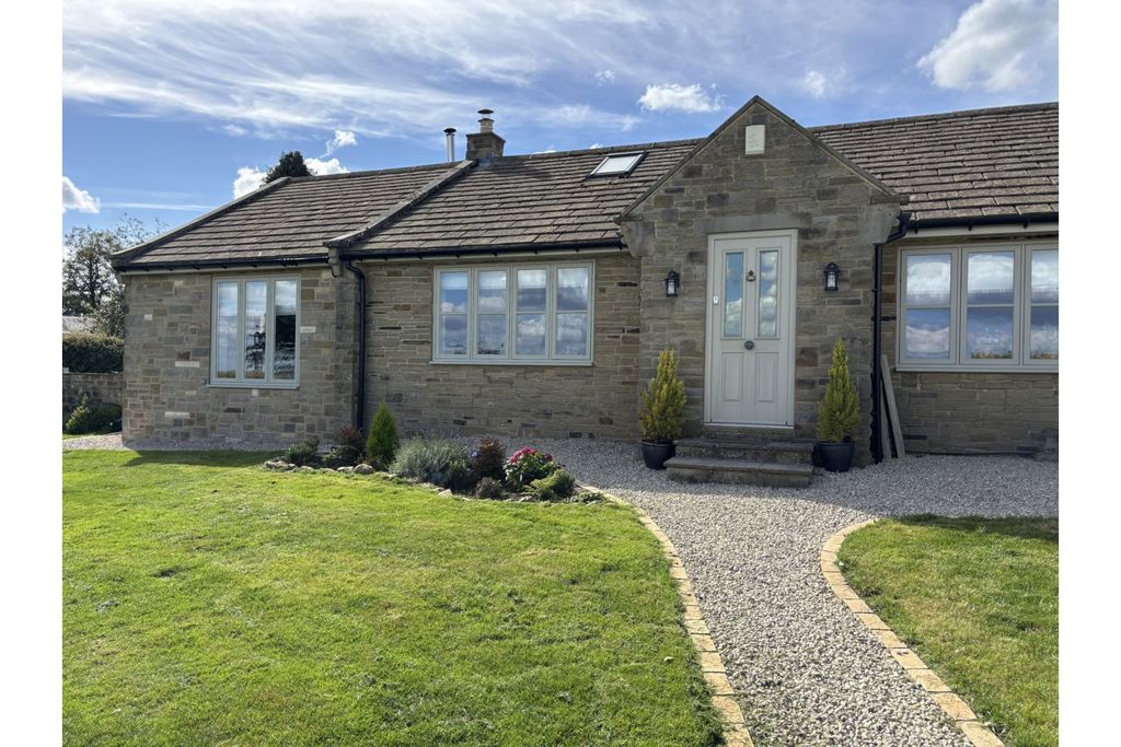 Property photo 2 of 50