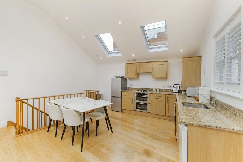 Property photo 3 of 10 Picture No. 03