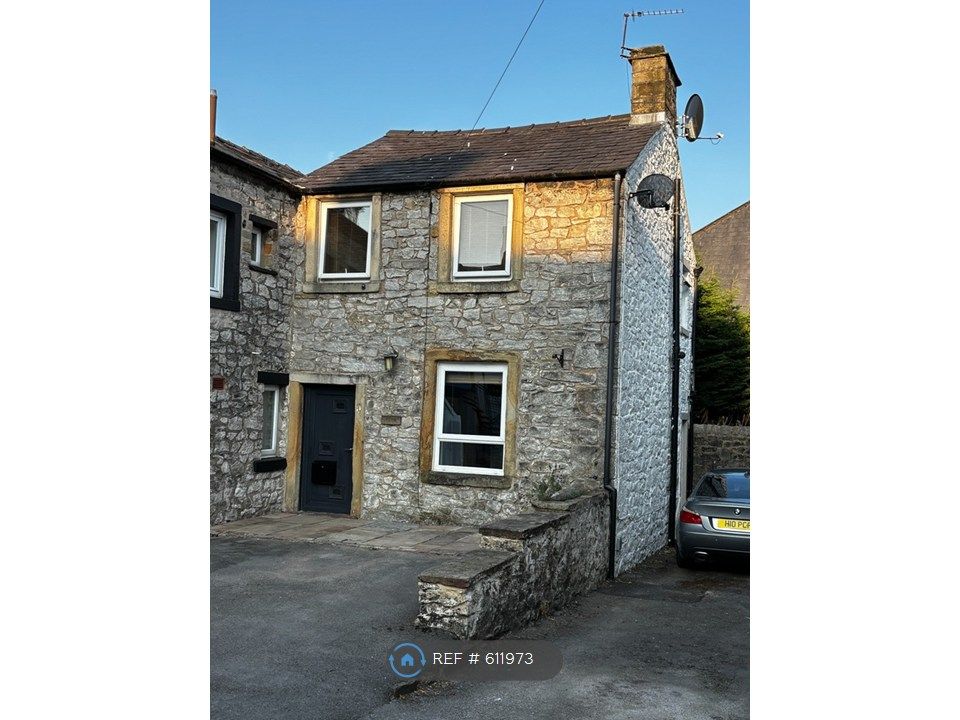 Property photo 2 of 10