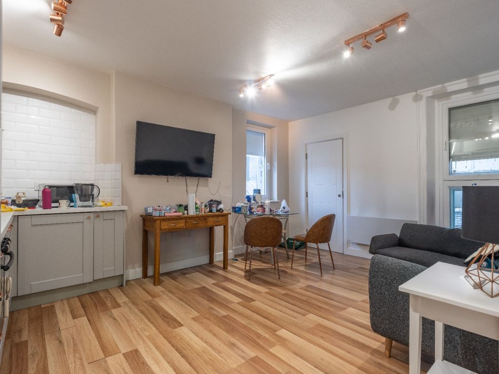 Property photo 1 of 4 4636670
