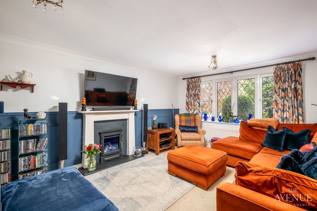 Property photo 3 of 39 4924595