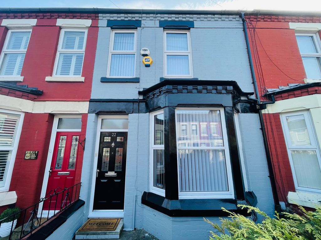 Property photo 1 of 12