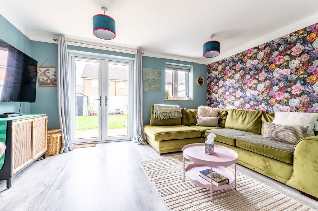 Property photo 3 of 16