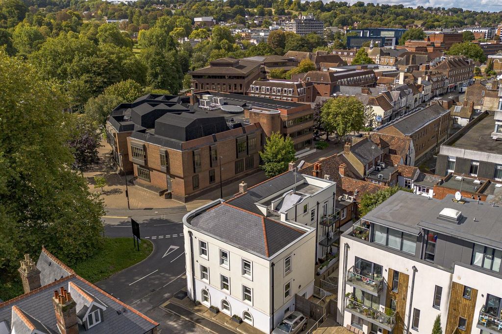 Property photo 2 of 16 Thumbnail_5 Trinity Place, Easton Street, Hp11 1Wn