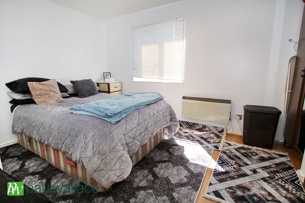 Property photo 3 of 6 Bedroom