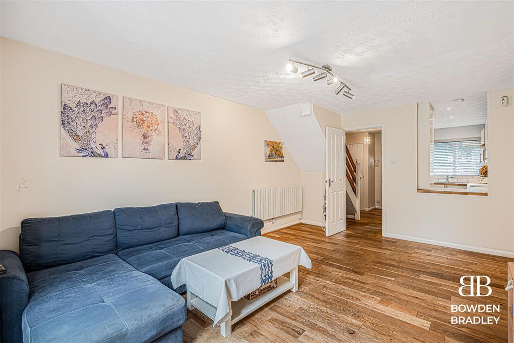 Property photo 3 of 13 Living Room