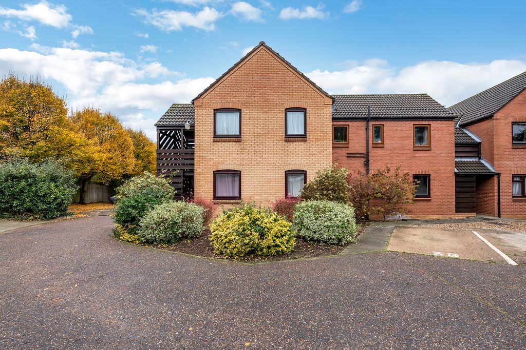 Property photo 1 of 9