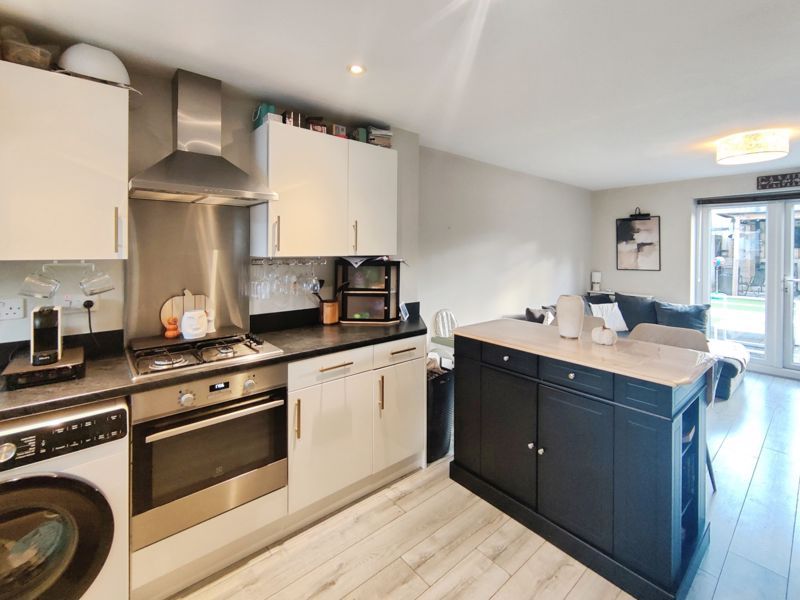 Property photo 2 of 11 Photo 9