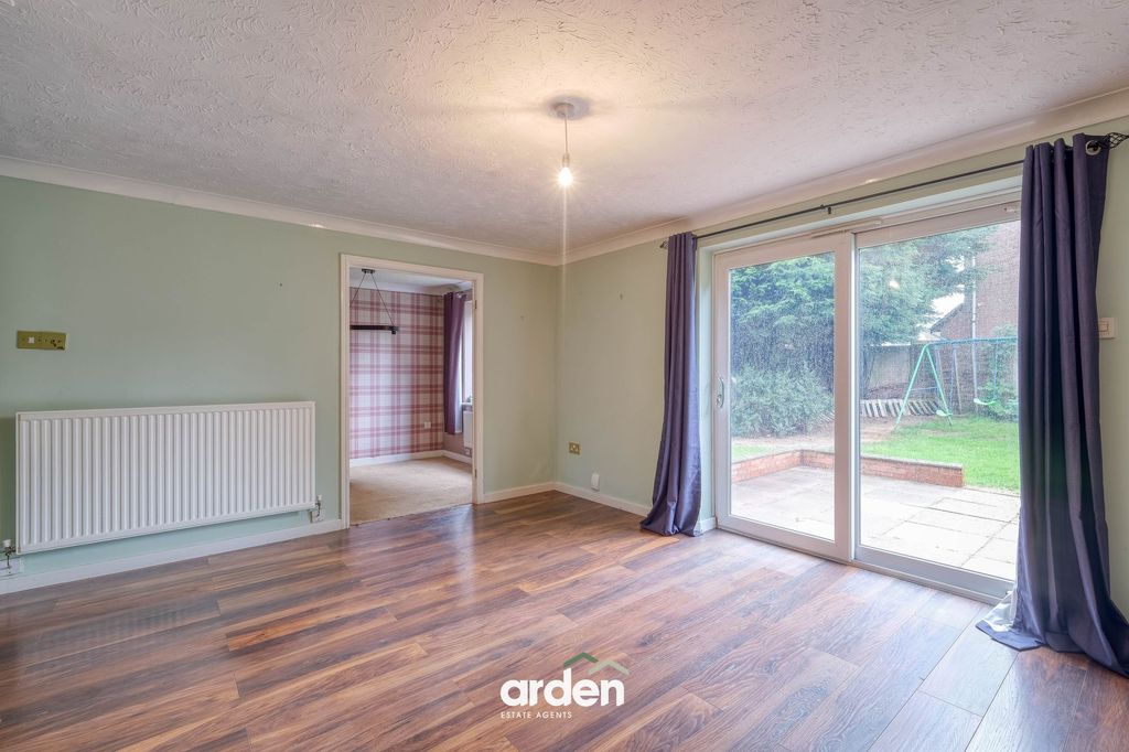 Property photo 2 of 17