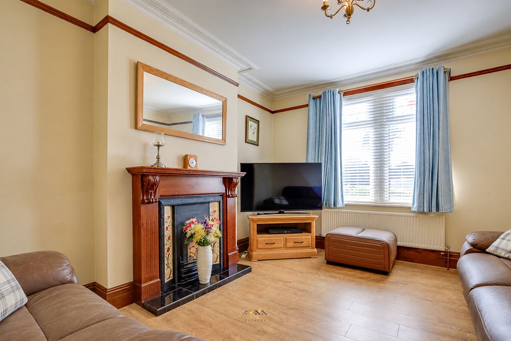 Property photo 2 of 29