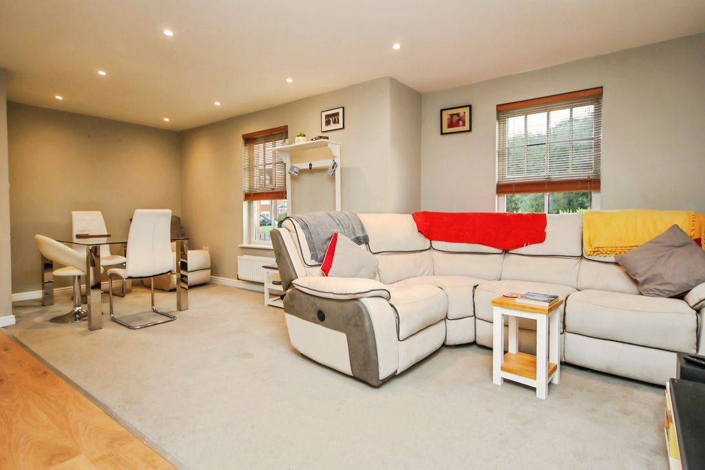 Property photo 3 of 14 Lounge Diner