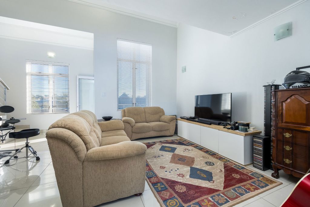Property photo 2 of 14 Dbv1692229
