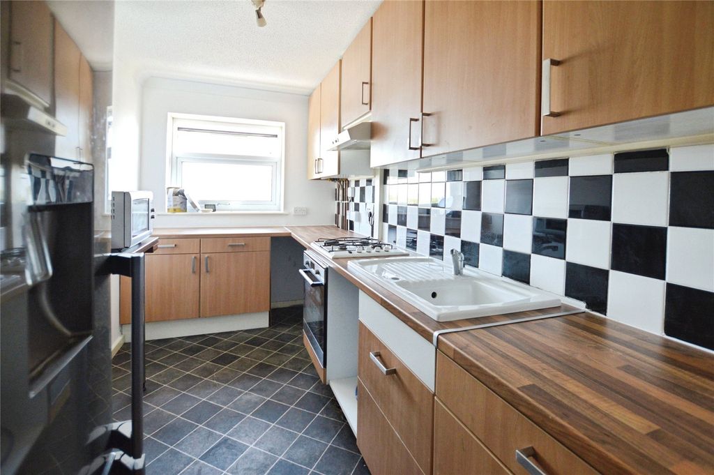 Property photo 3 of 8 Picture No. 04