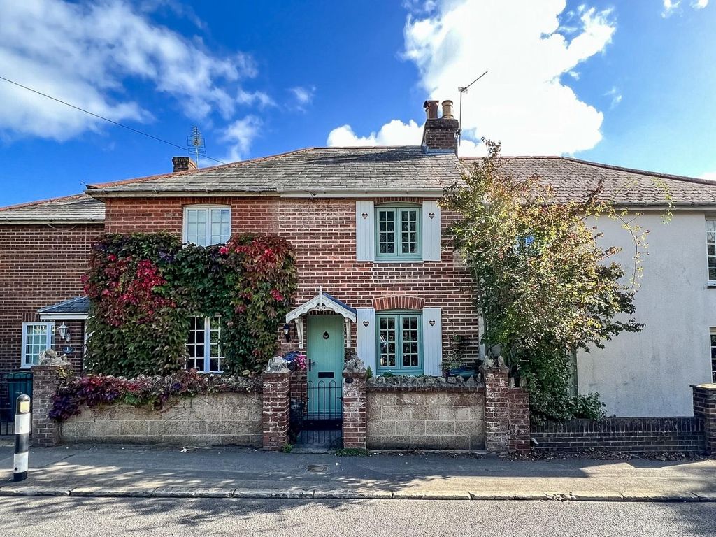 Property photo 1 of 24 2 St Michaels Cottages