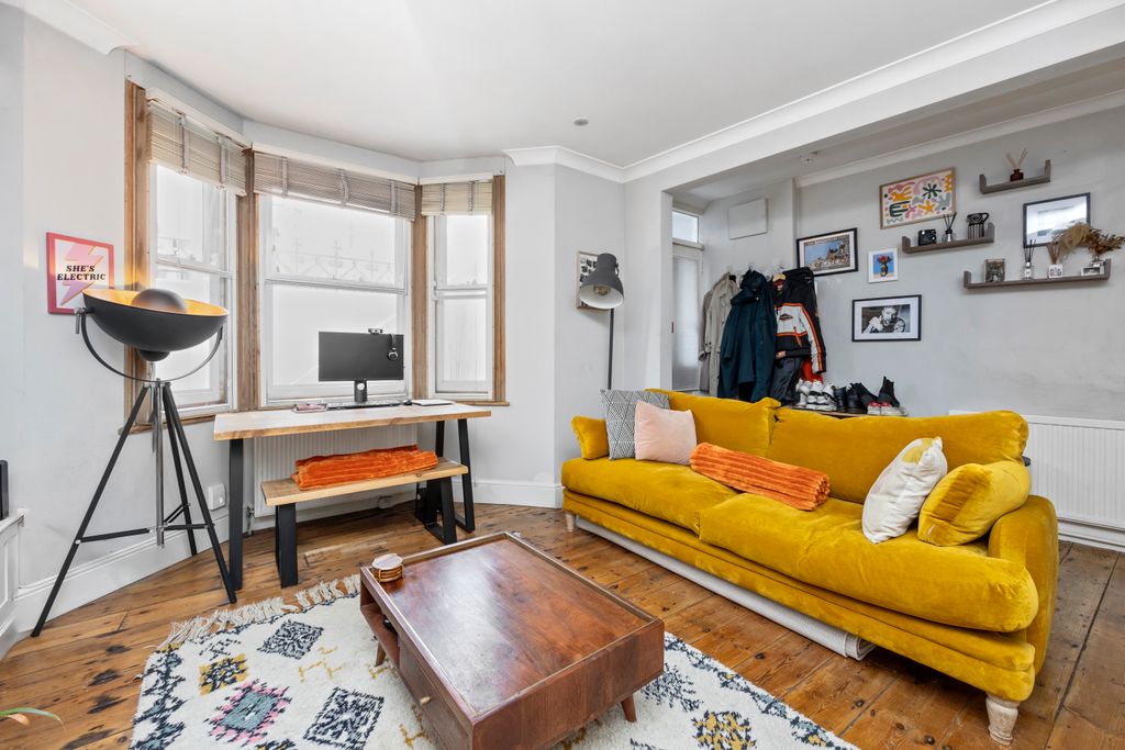 Property photo 3 of 22