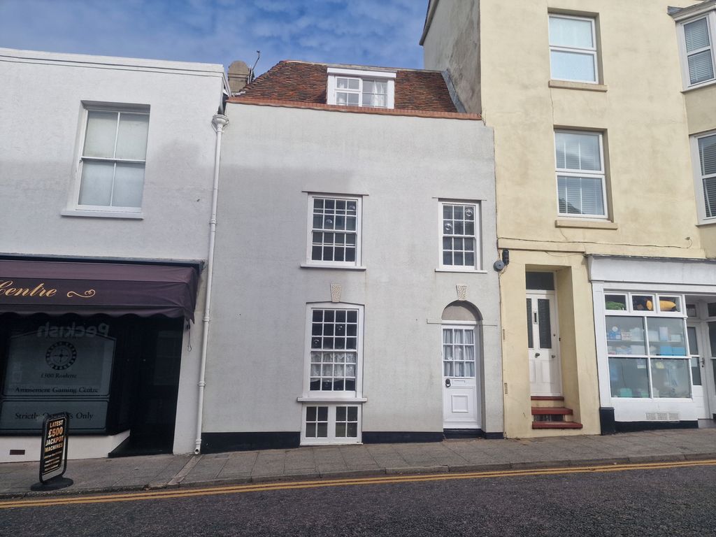 Property photo 1 of 7 Photo 2