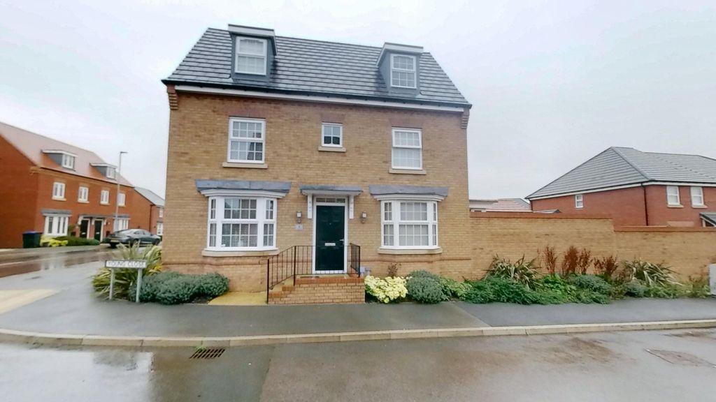 Property photo 1 of 18 Photo 9