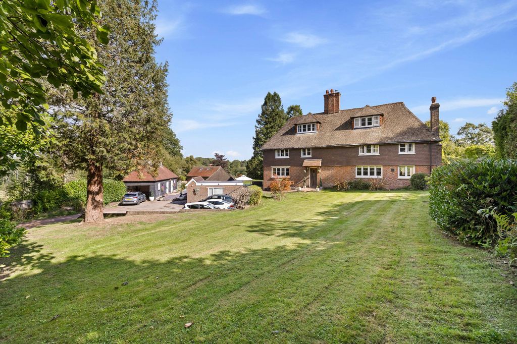 Property photo 1 of 48