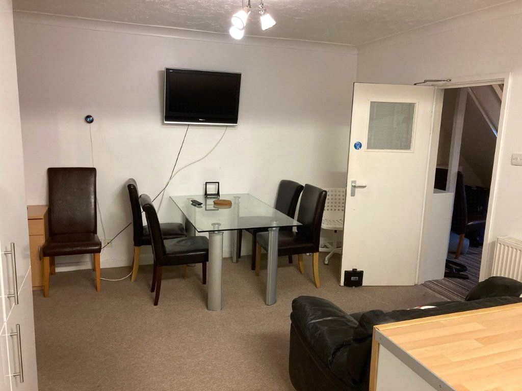 Property photo 3 of 17 Picture No. 24